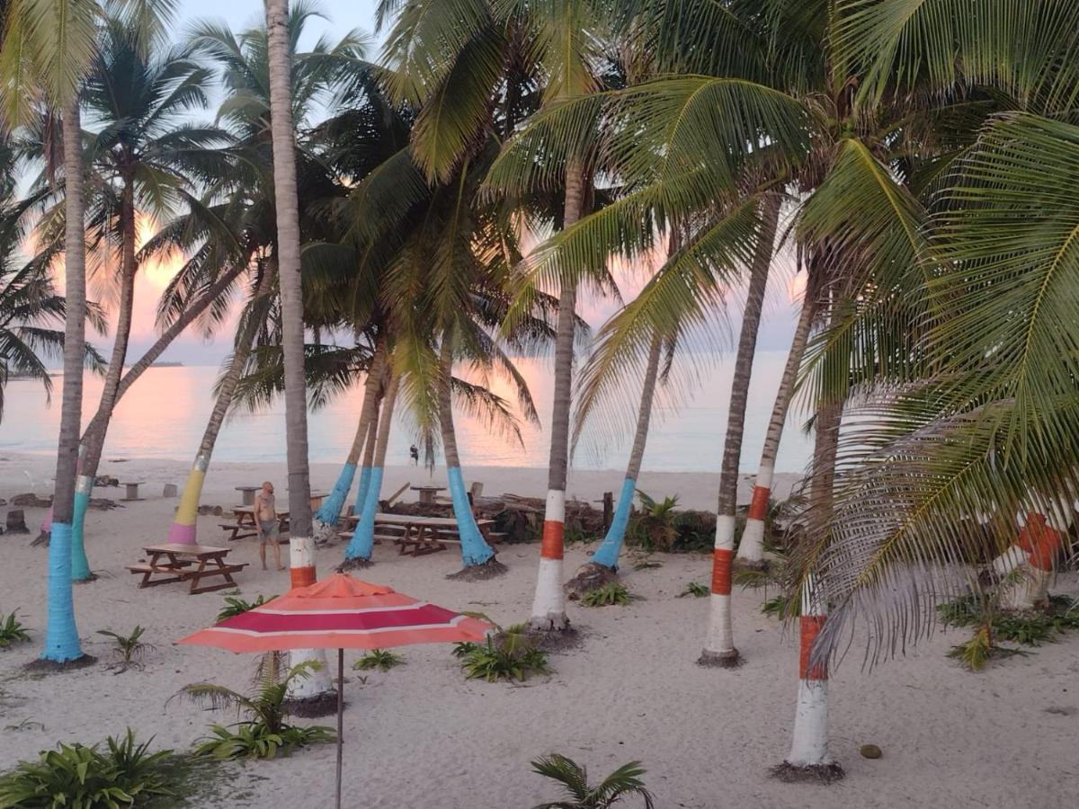 Sunny Beach Apartments San Andrés Exteriör bild